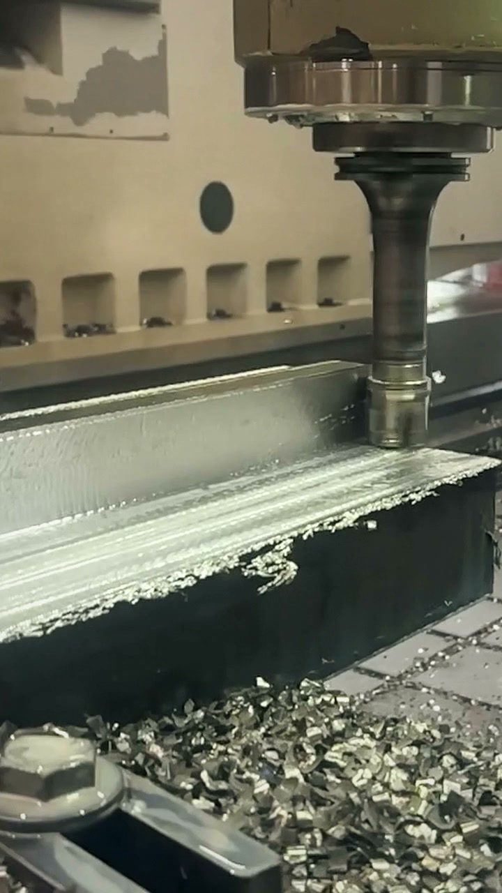CNC obrábění velkých dílů – Těžké obrábění v akci – Bock Maschinenbau Lorch