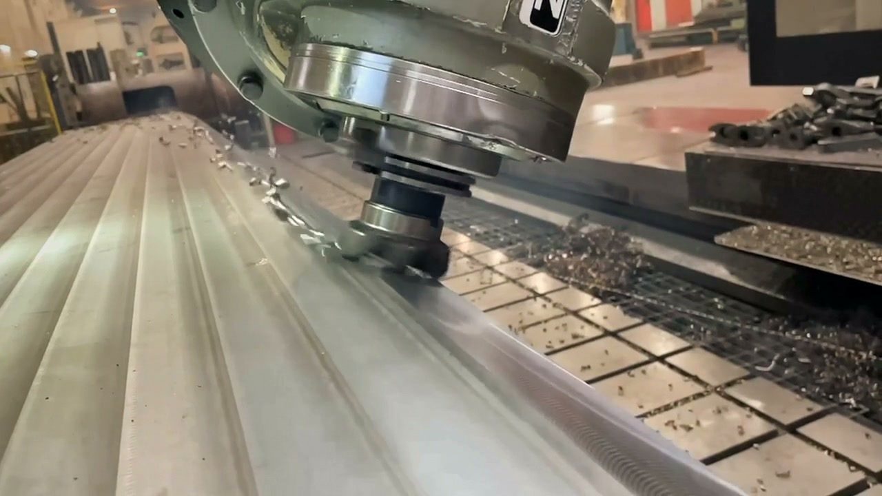 Portalfräsen mit der Zayer Thera W in Aktion – Bock Maschinenbau Lorch