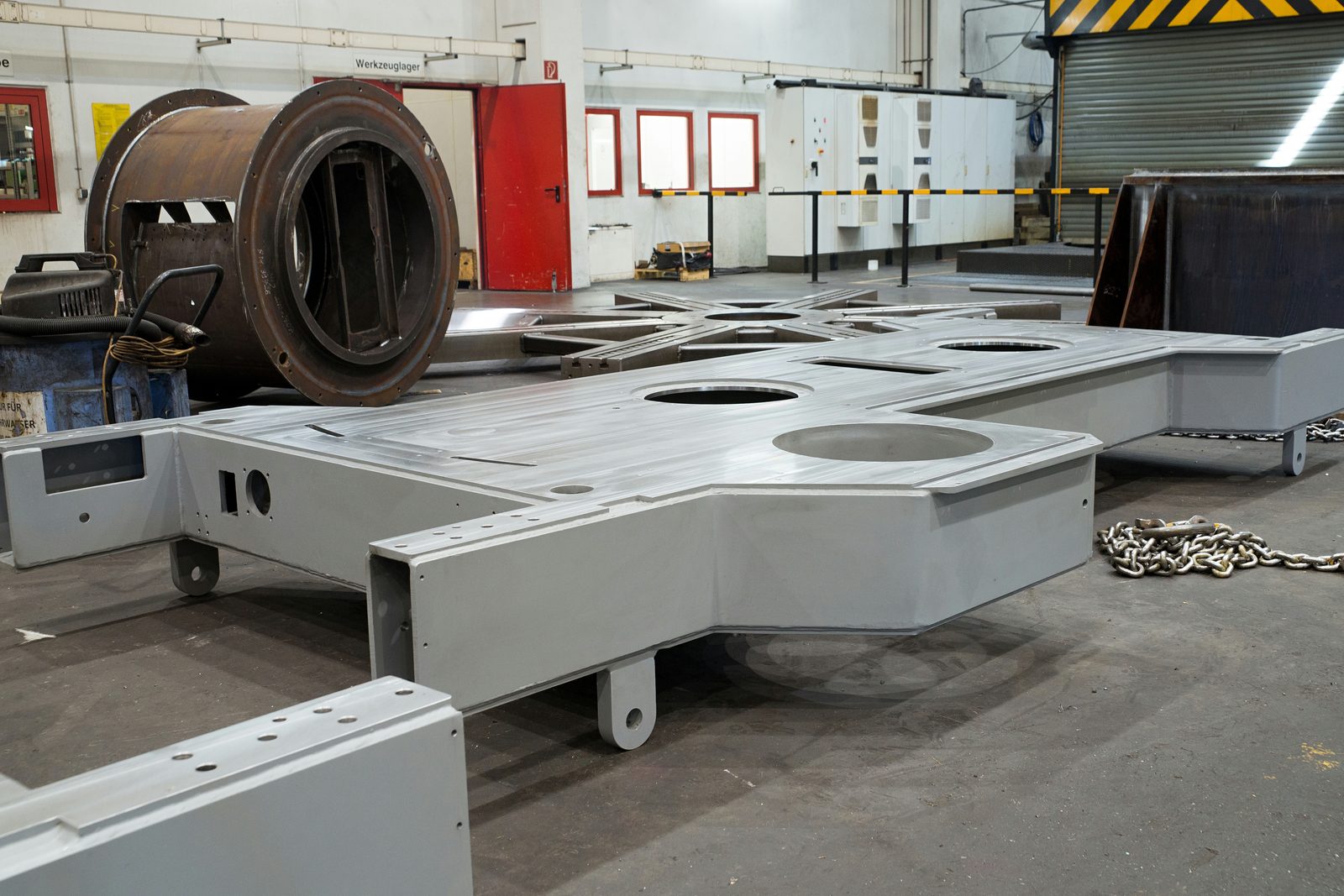 Stahlkonstruktion Maschinenrahmen als Schweißbaugruppe mechanisch bearbeitet