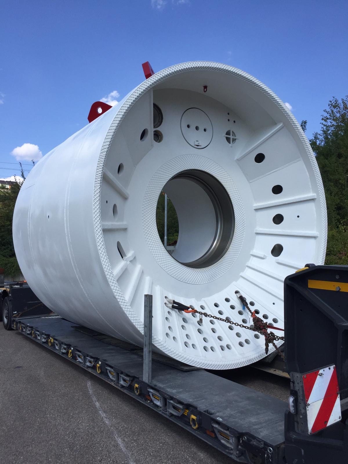 XXL-Zylindergehäuse Druckbehälter – Apparatebau und Schwertransport, Komplettanbieter Bock Maschinenbau GmbH Lorch