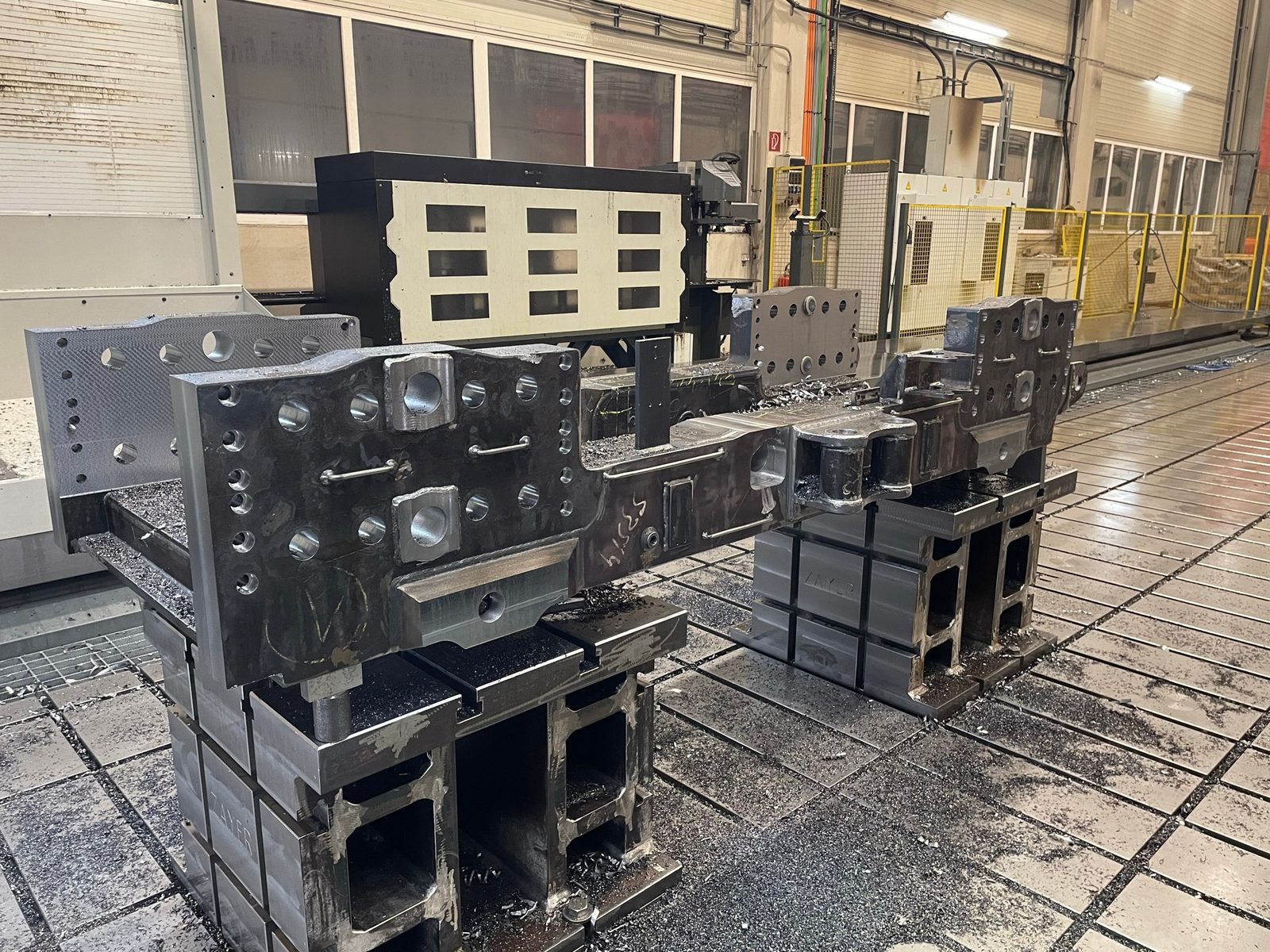 Mechanical engineering in the Stuttgart region – CNC large-part machining, structural steel – for welded structures & assemblies, tanks & vessels