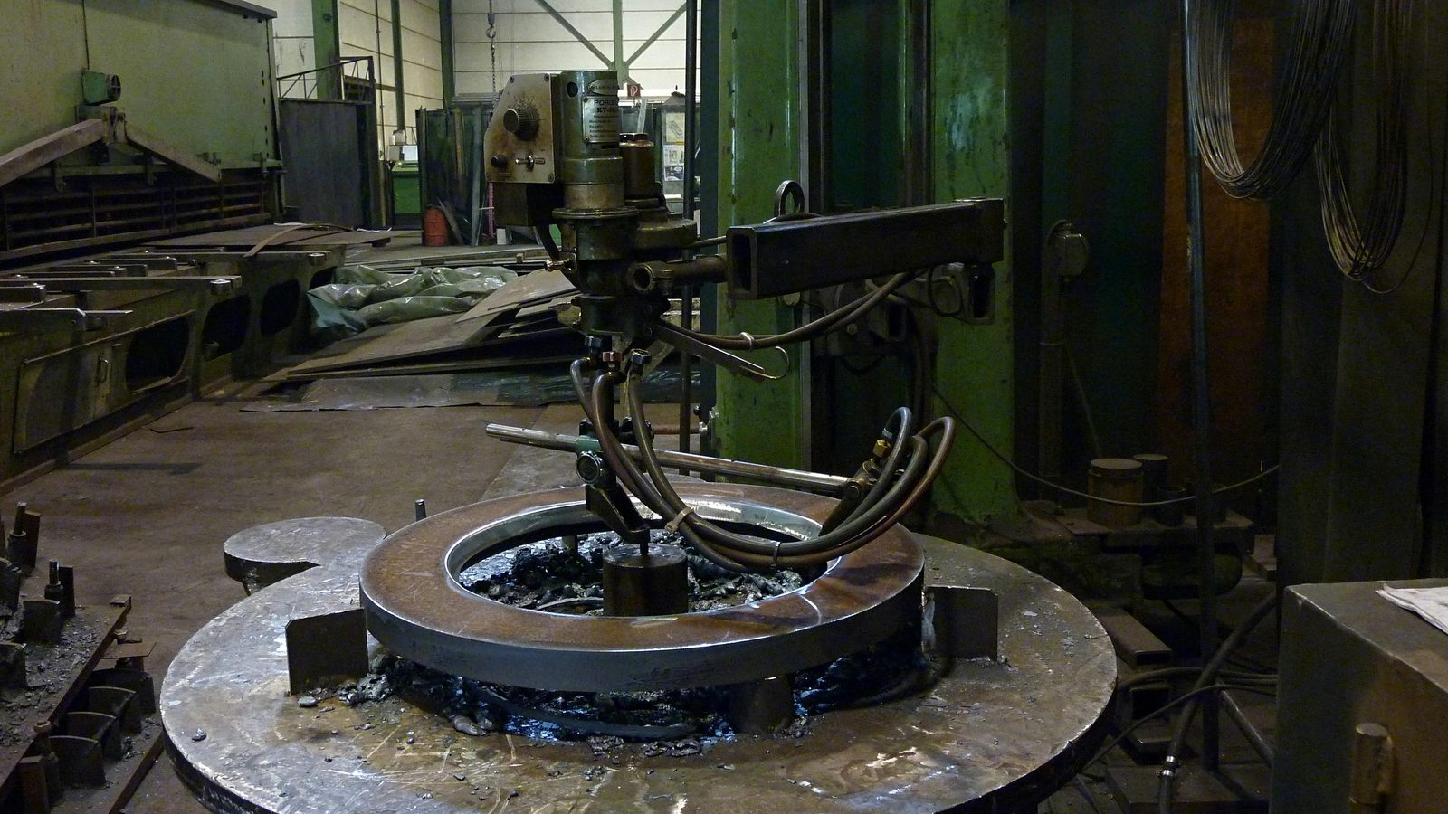 Welded assemblies to DIN EN 1090-2 EXC3 – flame beveling for weld seam preparation – for welded structures and assemblies