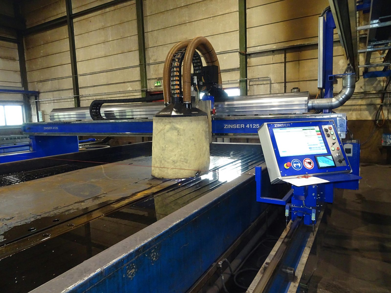 Zinser 4125 CNC podvodni stroj za plazma rezanje 8.000 mm × 2.500 mm za precizno plazma rezanje