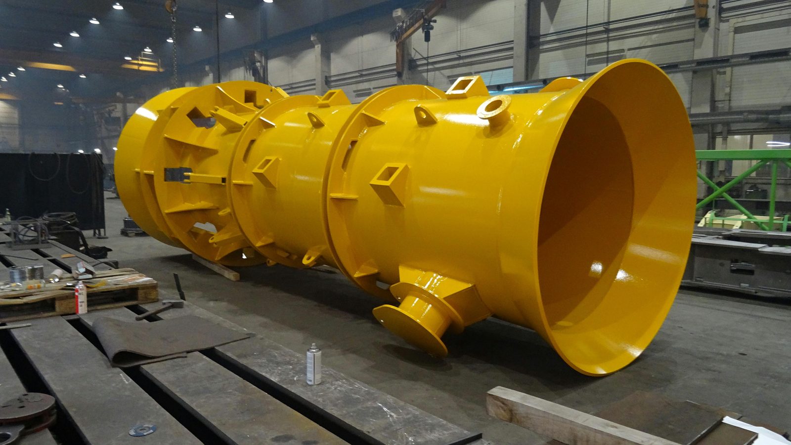 Budowa maszyn specjalnych z rury metalowej i stalowej w kompletnej produkcji dla konstrukcji ciezkich do 50 t — Bock Maschinenbau Lorch